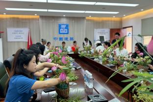 东体：上海申花冬训坚持一天两练，新帅训练中非常注重实战性